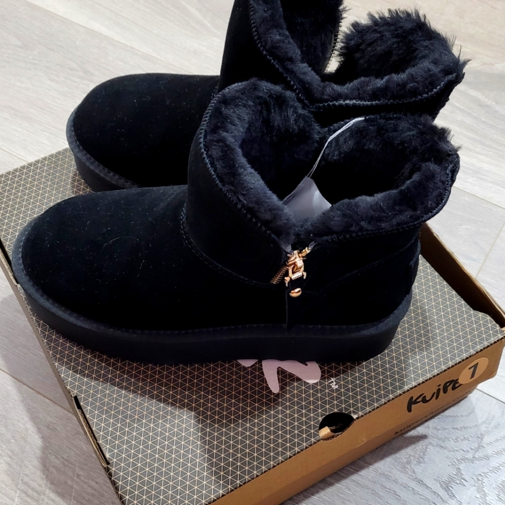 Black boots